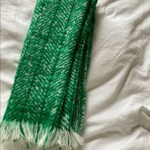 Warm green scarf